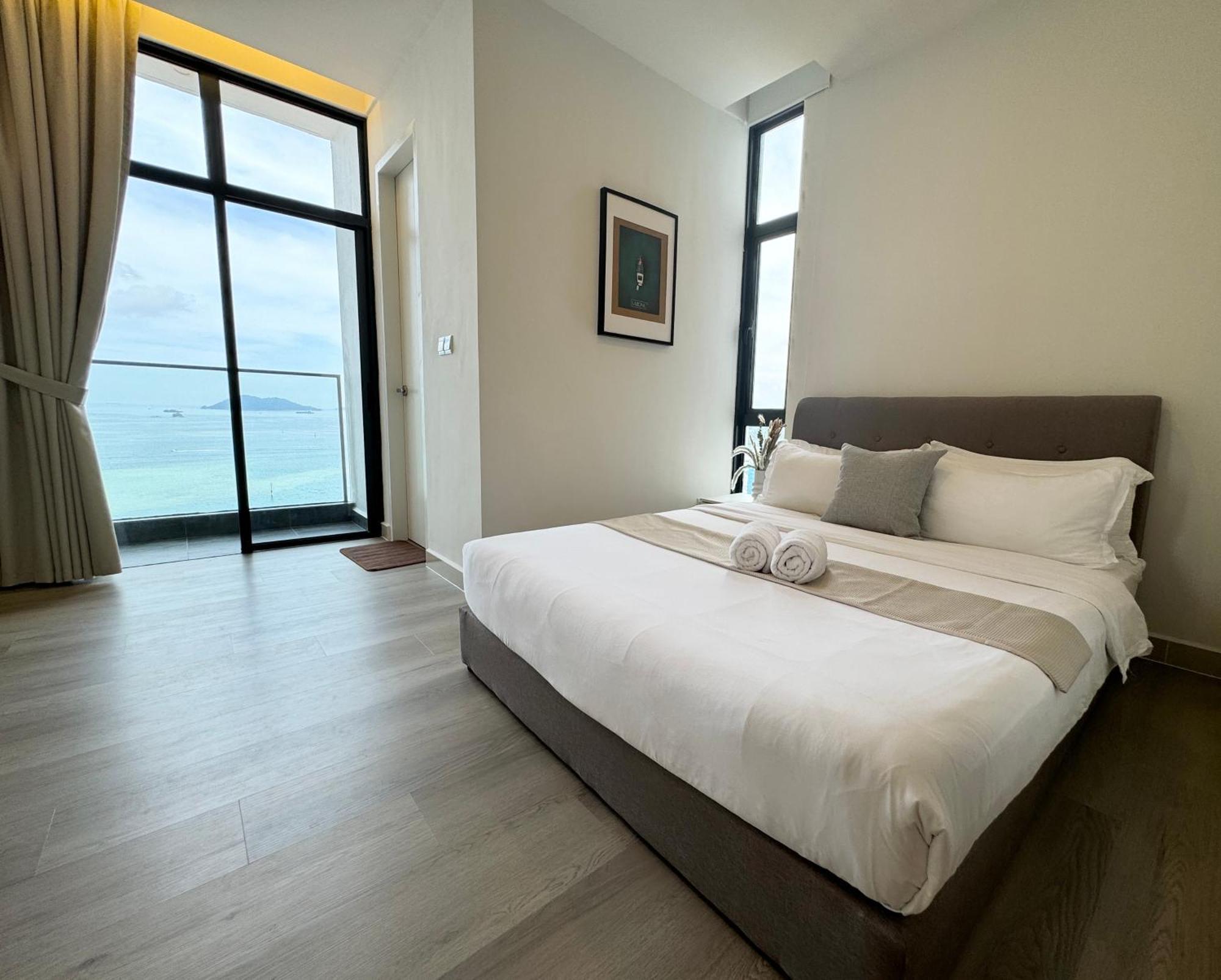 The Shore Cbd Kota Kinabalu By Laxzone Suite Zewnętrze zdjęcie