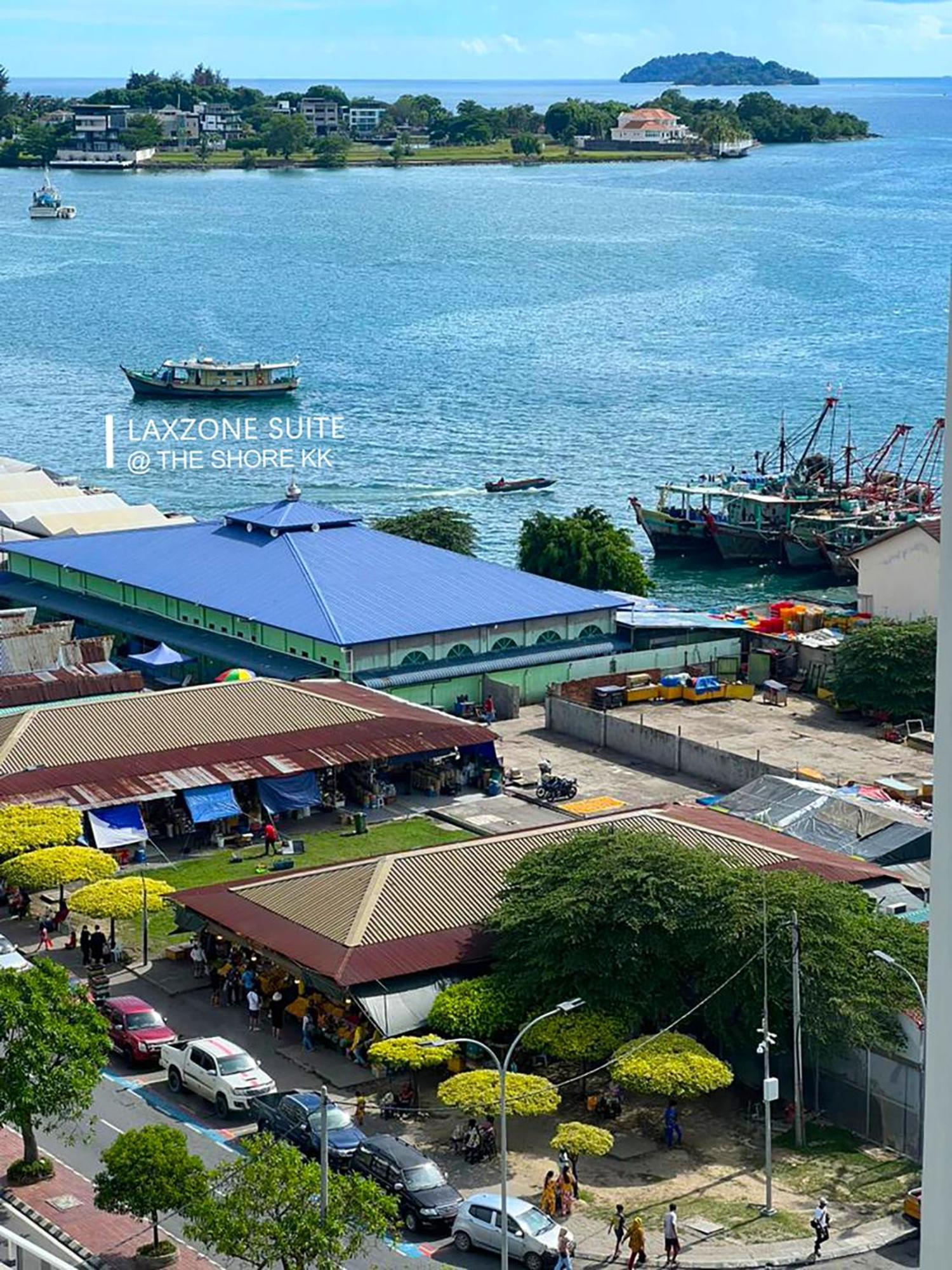 The Shore Cbd Kota Kinabalu By Laxzone Suite Zewnętrze zdjęcie
